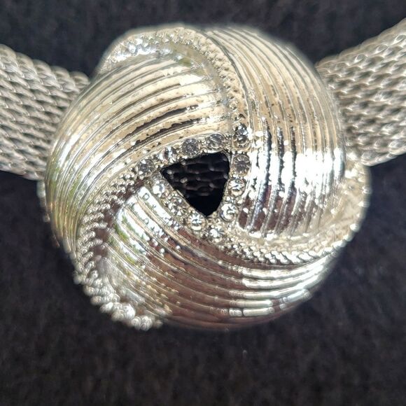 Beautiful Silverplated Knot Necklace with Rhinestone Accents - Picture 4 of 7